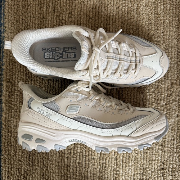 Skechers D’Lites Hands Free Slip-in Sneakers - Picture 2 of 10